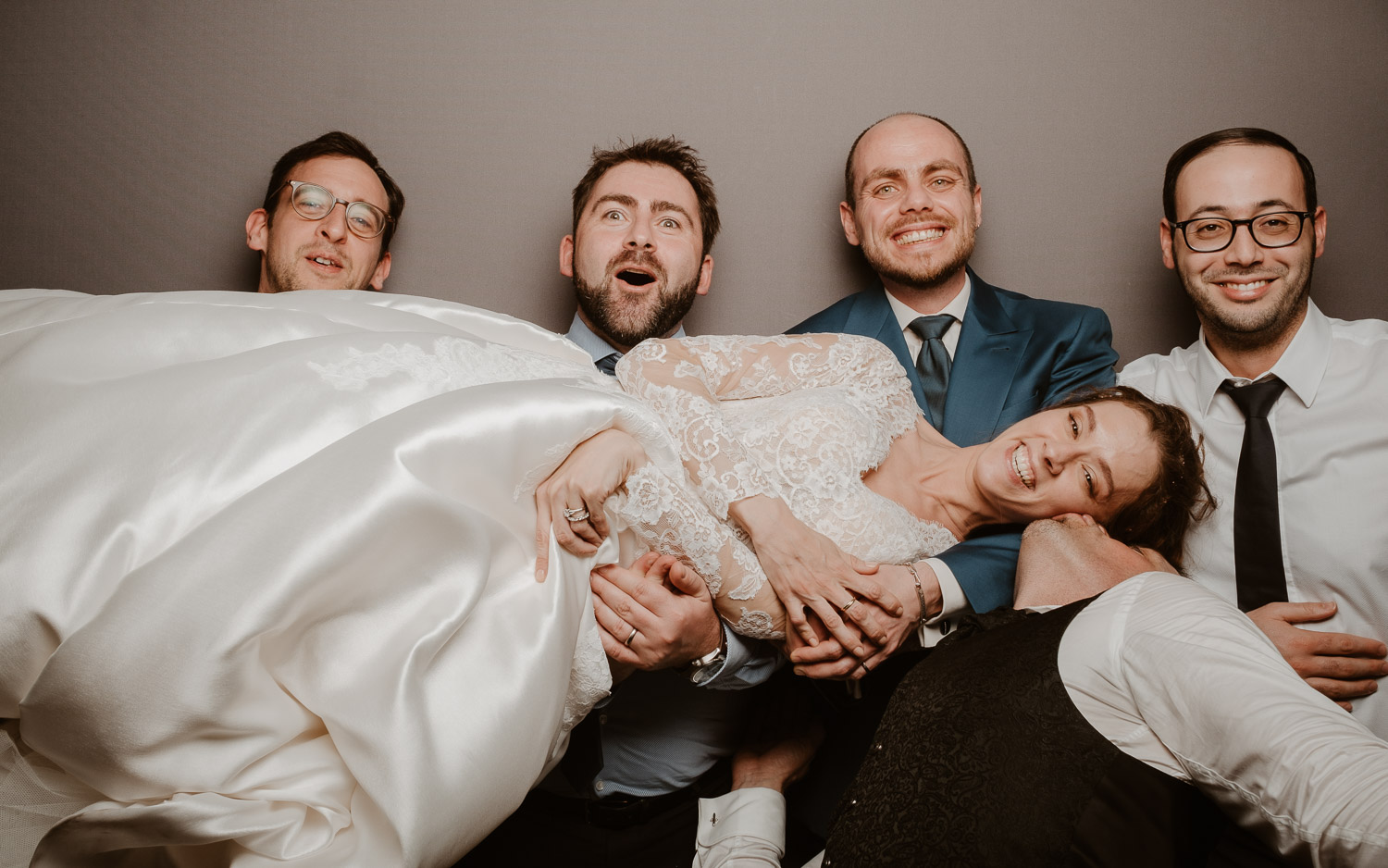 photographies d’un mariage chic d’hiver à l’Abbaye des Prémontrés de Pont-à-Mousson en Meurthe-et-Moselle