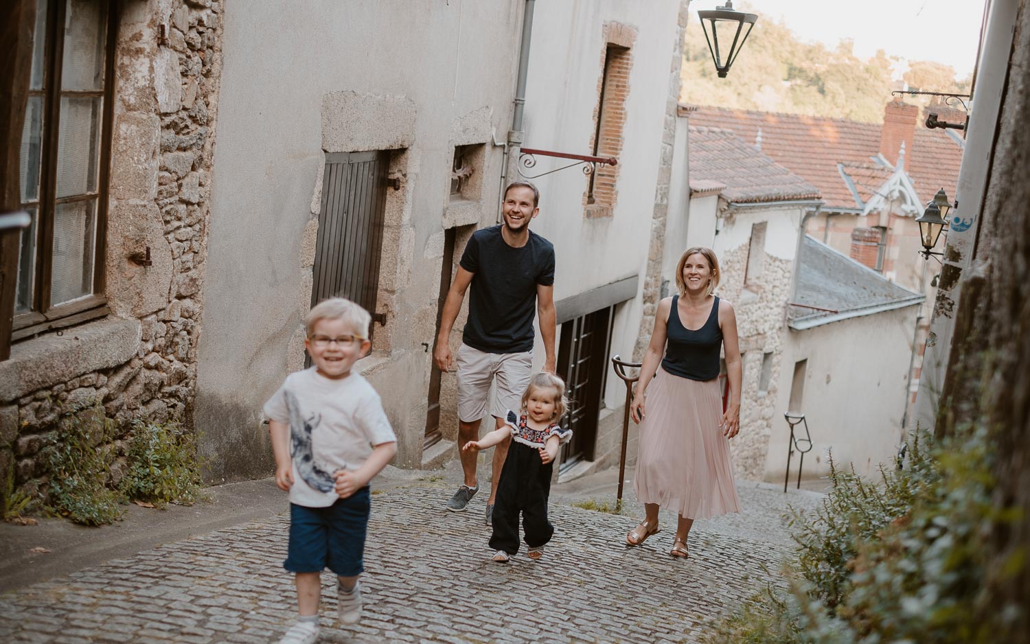 photographies d’une famille à Clisson, près de Nantes