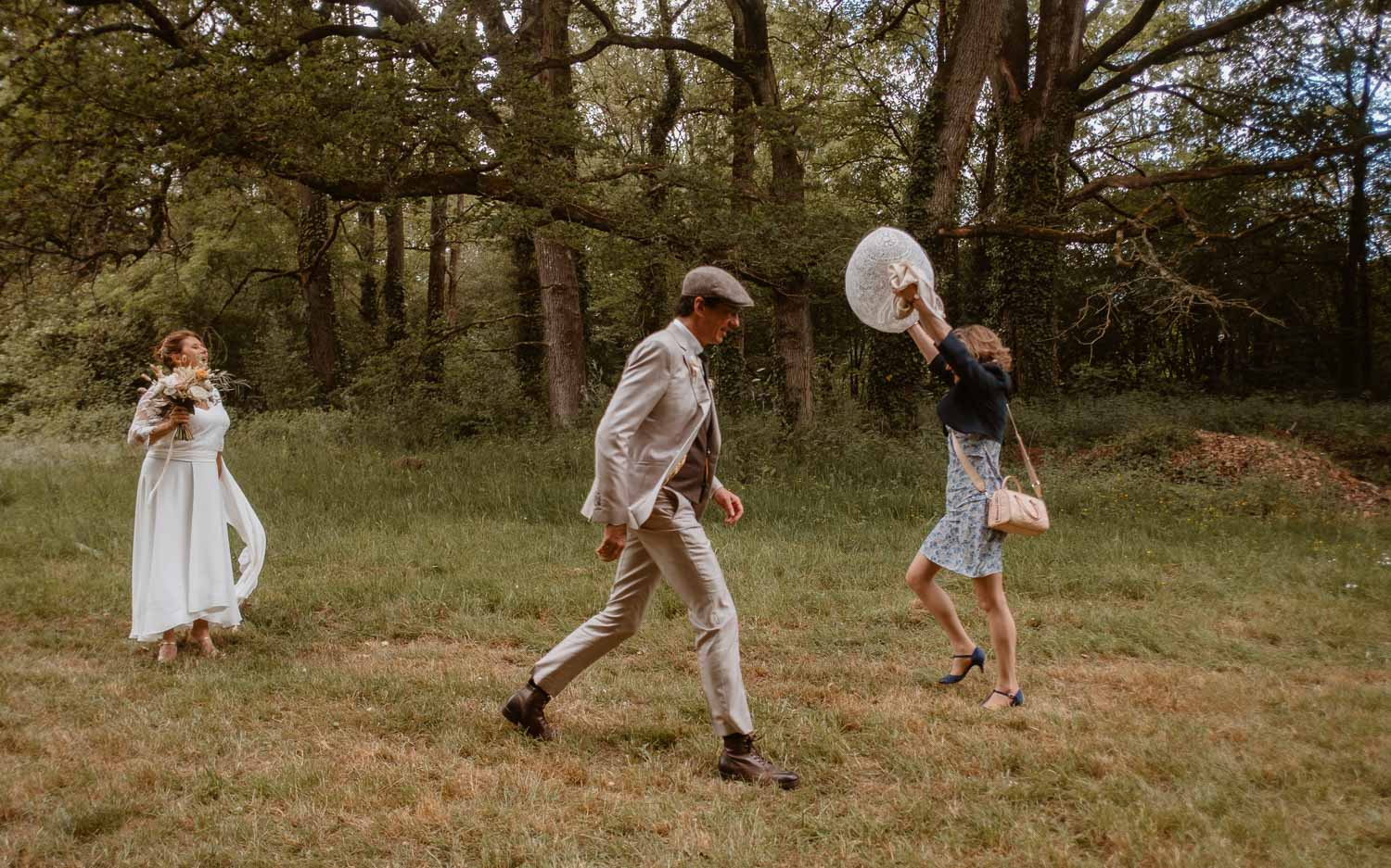 Reportage photo lifestyle d’un mariage au mois de mai au Manoir de la Jahotière