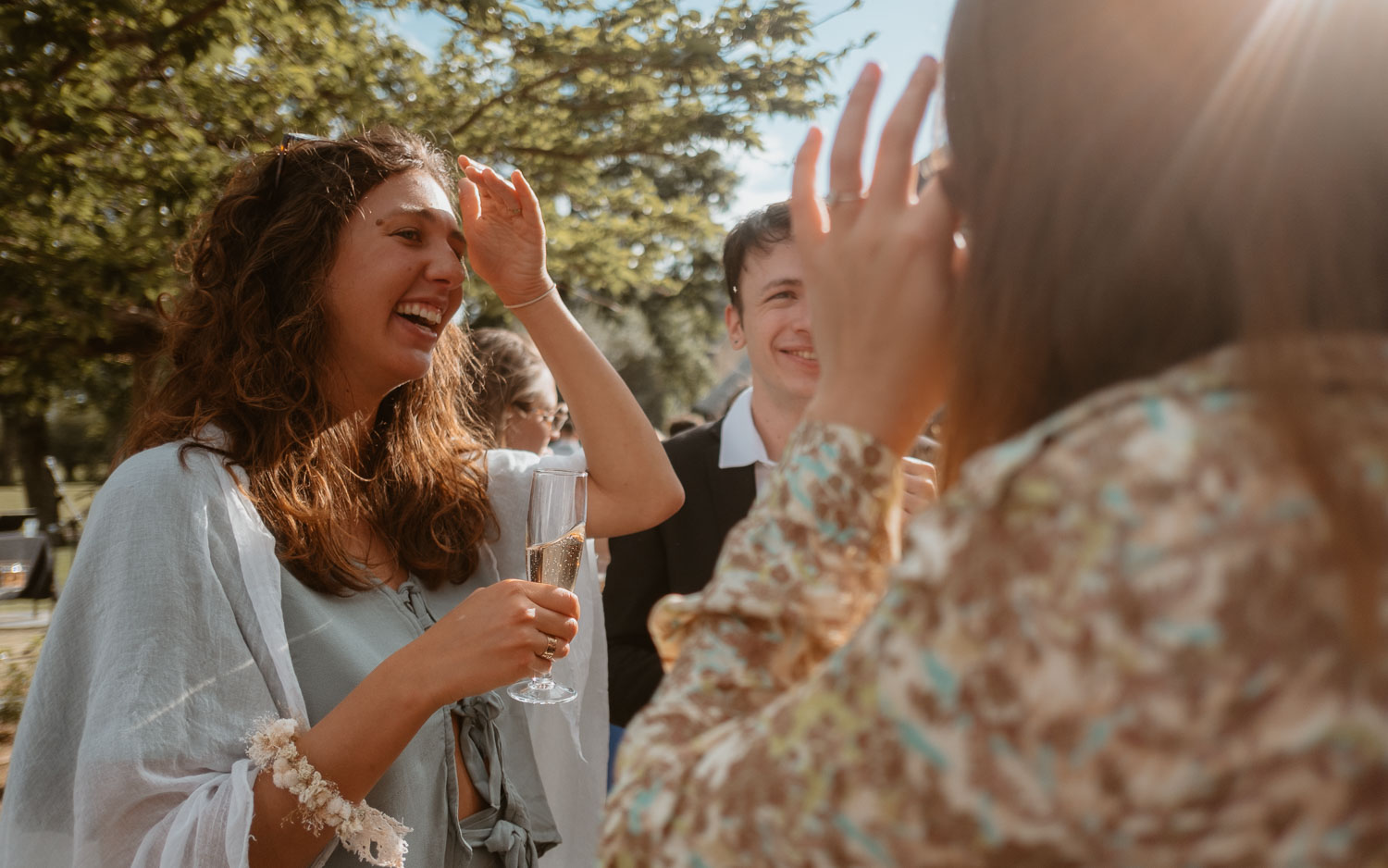 Reportage photo lifestyle et instants de vie sur un cocktail de mariage