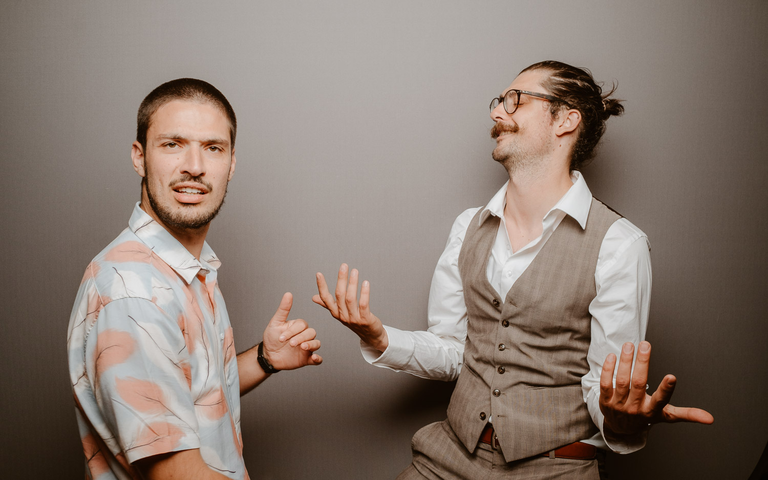 Studio photo lors de la soirée d’un mariage au Manoir de la Jahotière