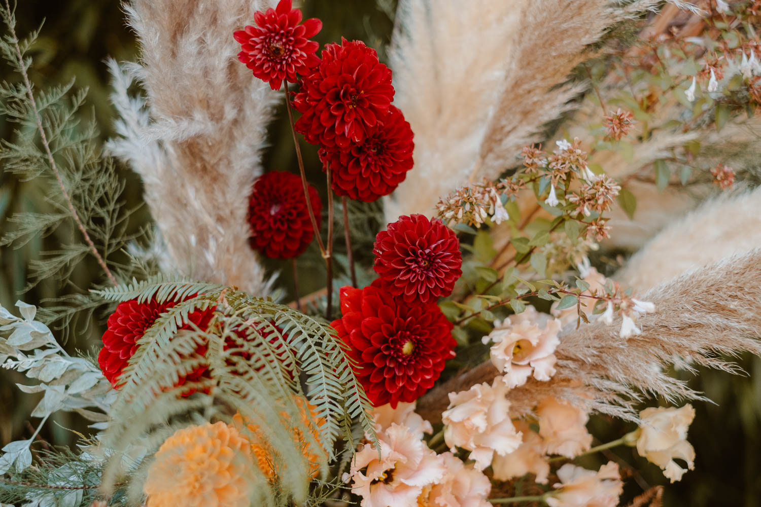 Décoration florale par les Nanas d’une cérémonie laïque de mariage