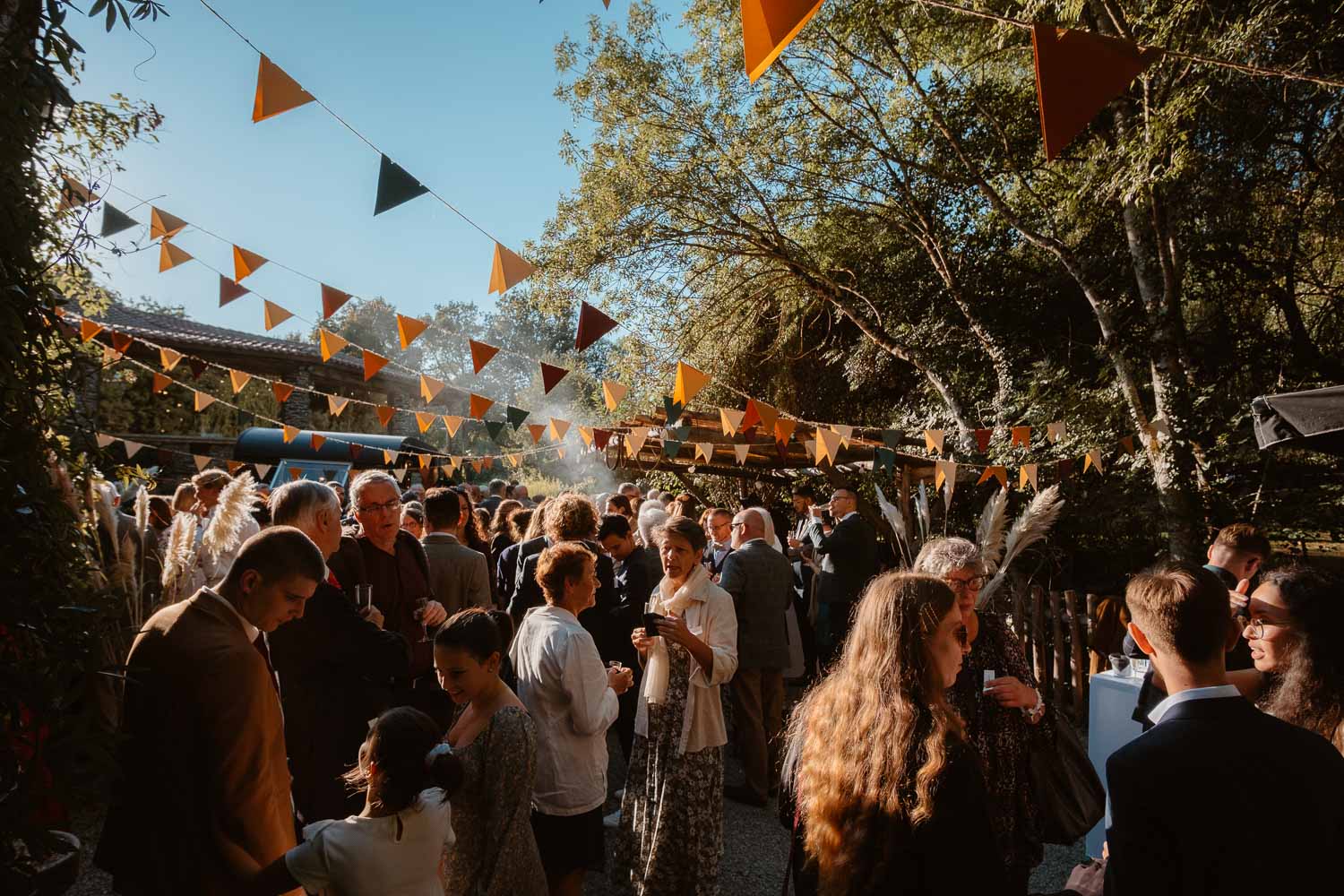 Reportage photo lifestyle et instants de vie sur un cocktail de mariage