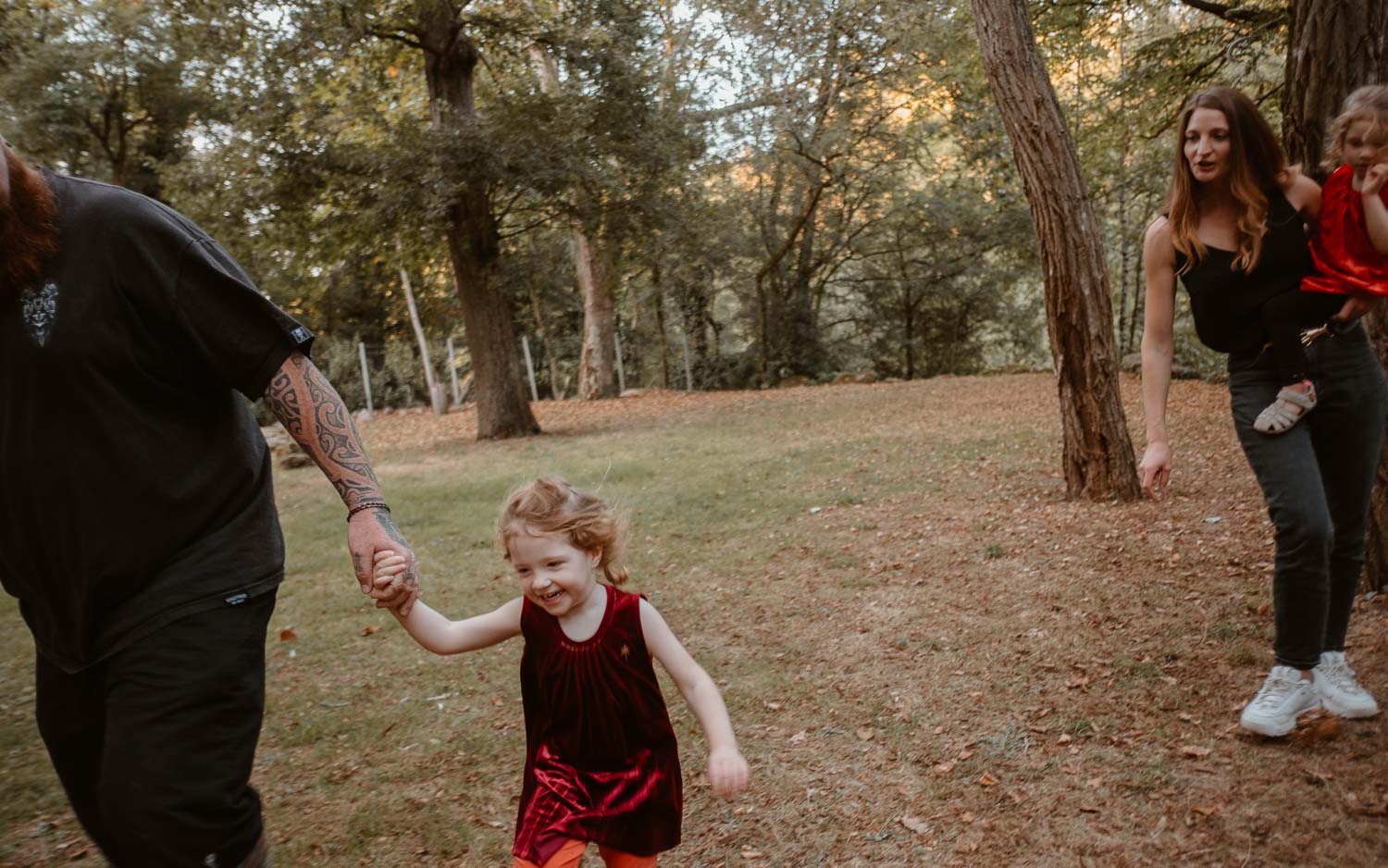 Reportage photo en famille en forêt à Clisson par Geoffrey Arnoldy