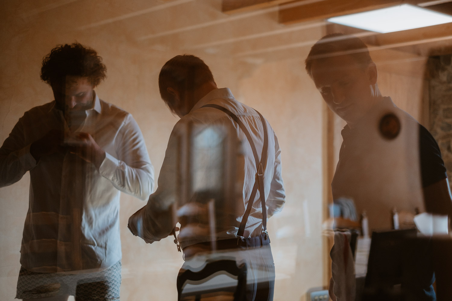 Reportage photo lifestyle d’un mariage d’automne à l’abbaye des prémontrés