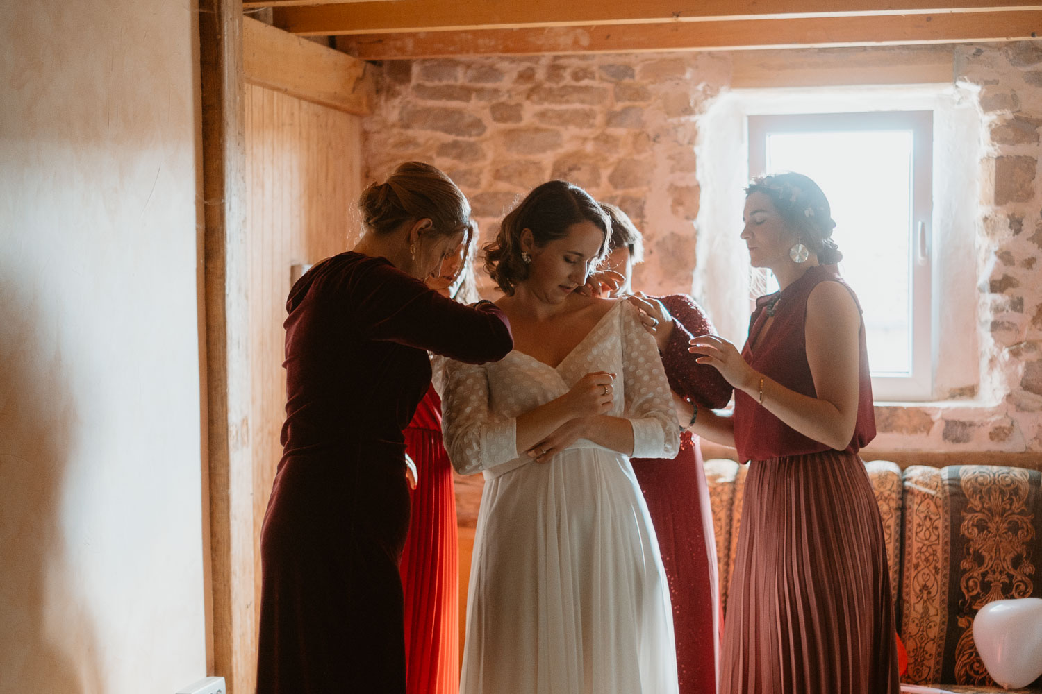 Reportage photo des préparatifs d’une robe Fortunée Paris