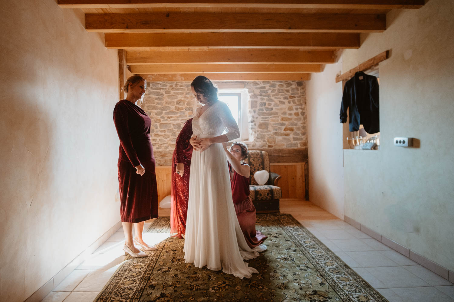 Reportage photo des préparatifs d’une robe Fortunée Paris