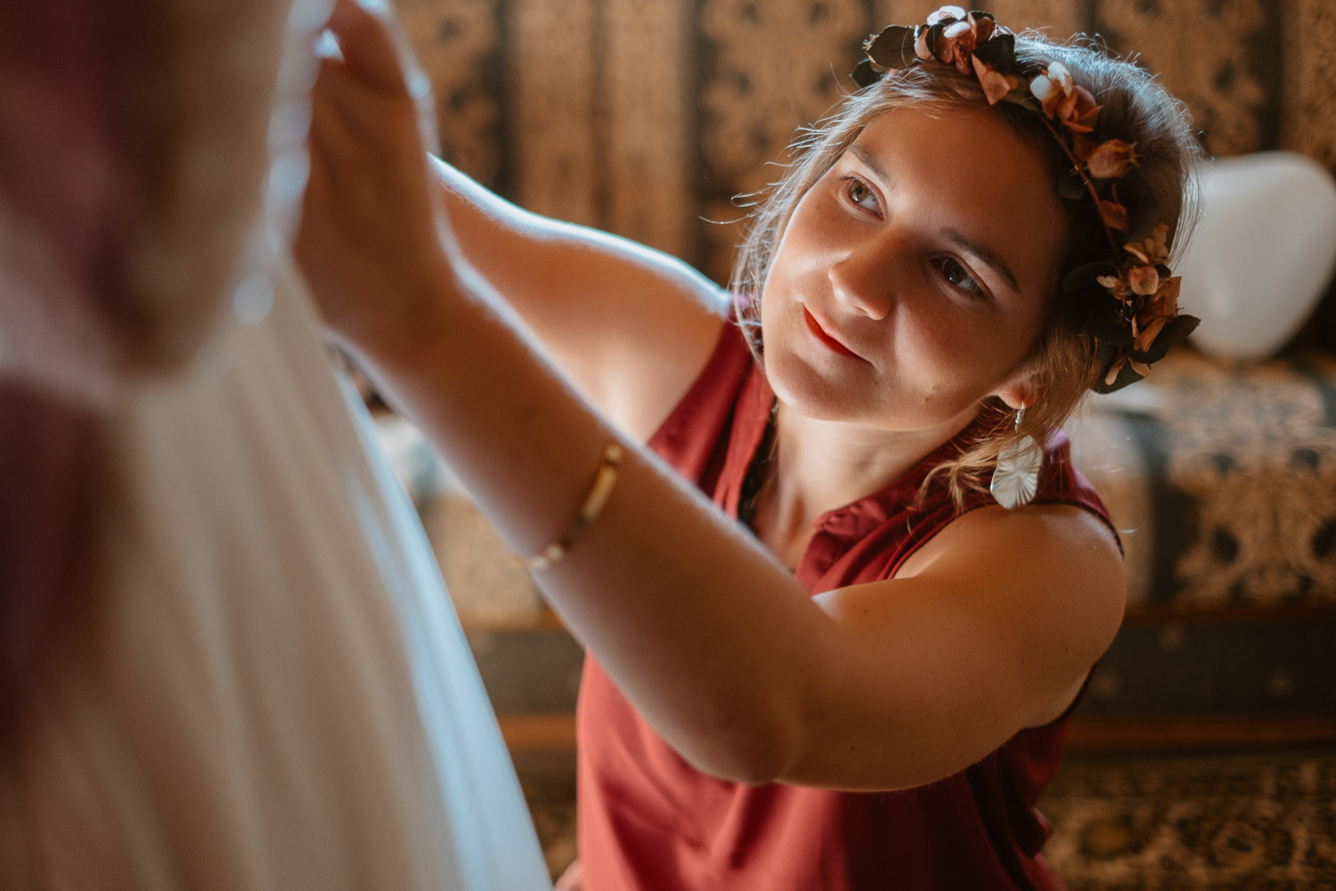 Reportage photo des préparatifs d’une robe Fortunée Paris