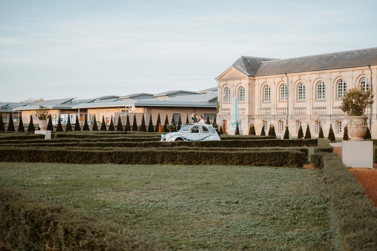 Reportage photo lifestyle d’un mariage d’automne sur le thème comédie musicale