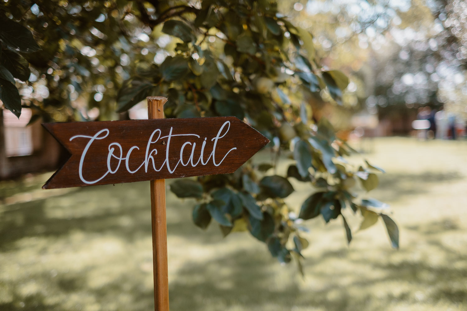 Reportage photo du cocktail d’un mariage au Château de Théon en Charente Maritime