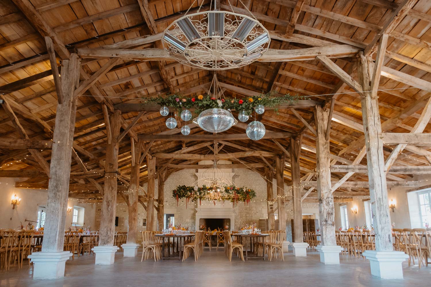 Décoration de salle par le studio Aloki au Château de Théon en Charente Maritime