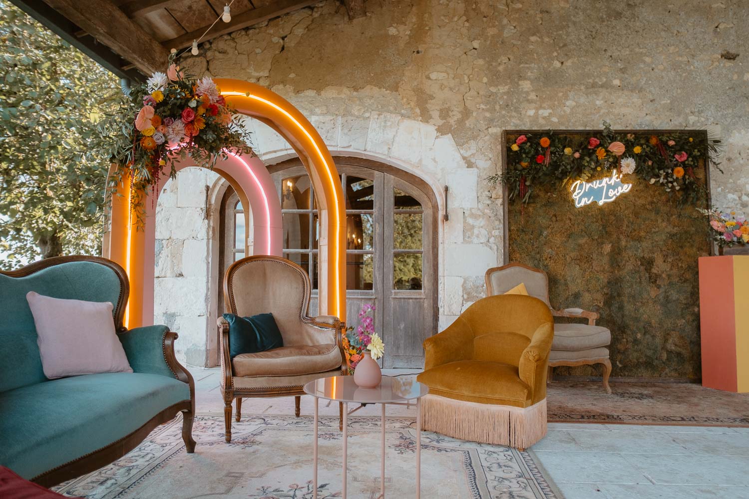 Décoration de salle par le studio Aloki au Château de Théon en Charente Maritime