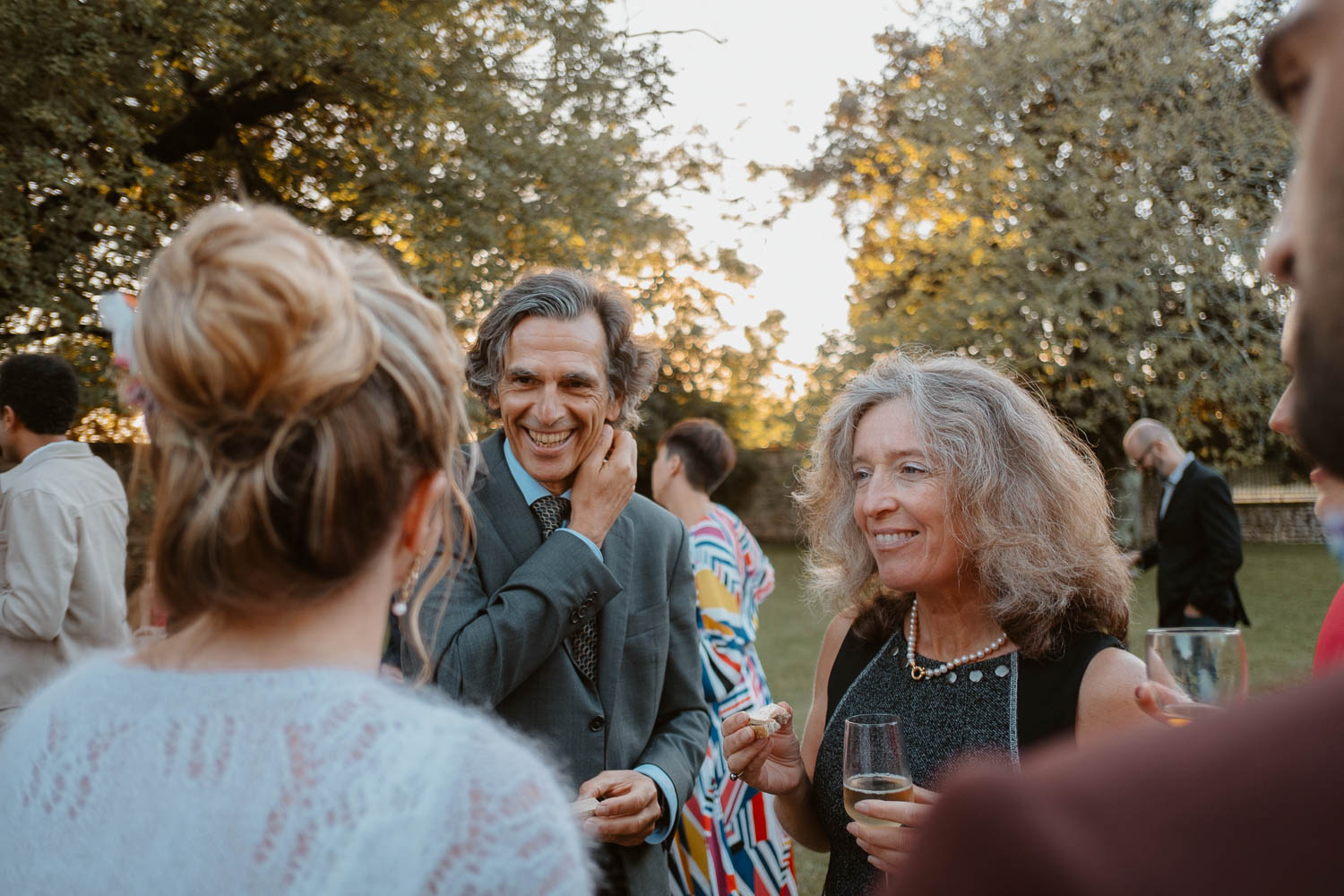 Reportage photo lifestyle et instants de vie sur un cocktail de mariage