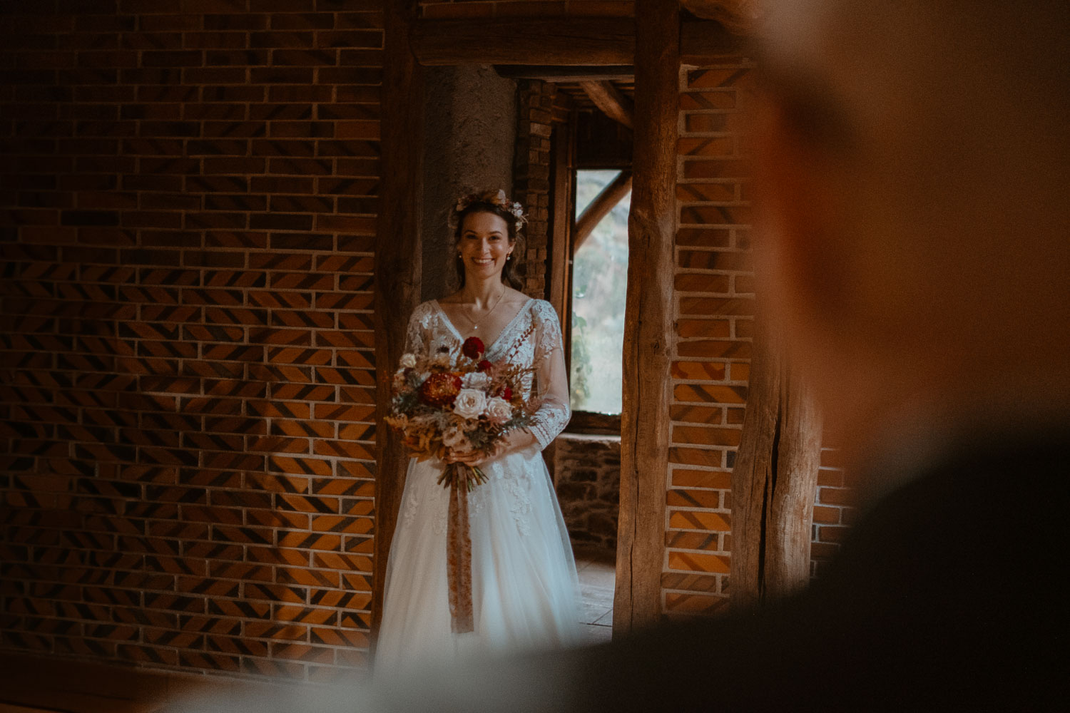 Future mariée retrouve son père avant la cérémonie