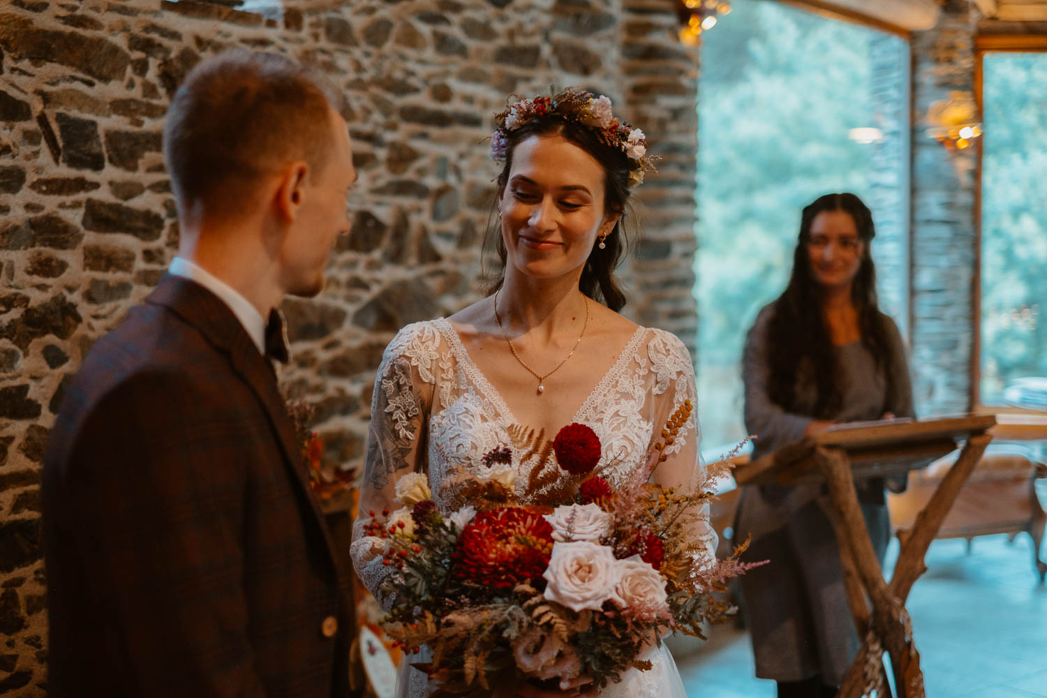 Cérémonie laïque aux teintes d’automne sur un mariage près de Nantes