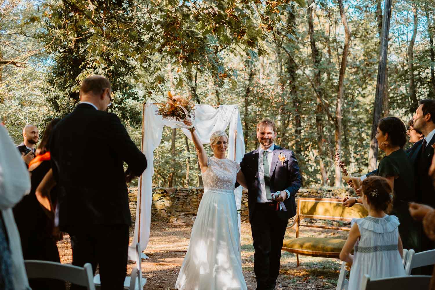 reportage photo mariage lifestyle cérémonie laïque — Domaine de la Mazure Chapelle Basse Mer