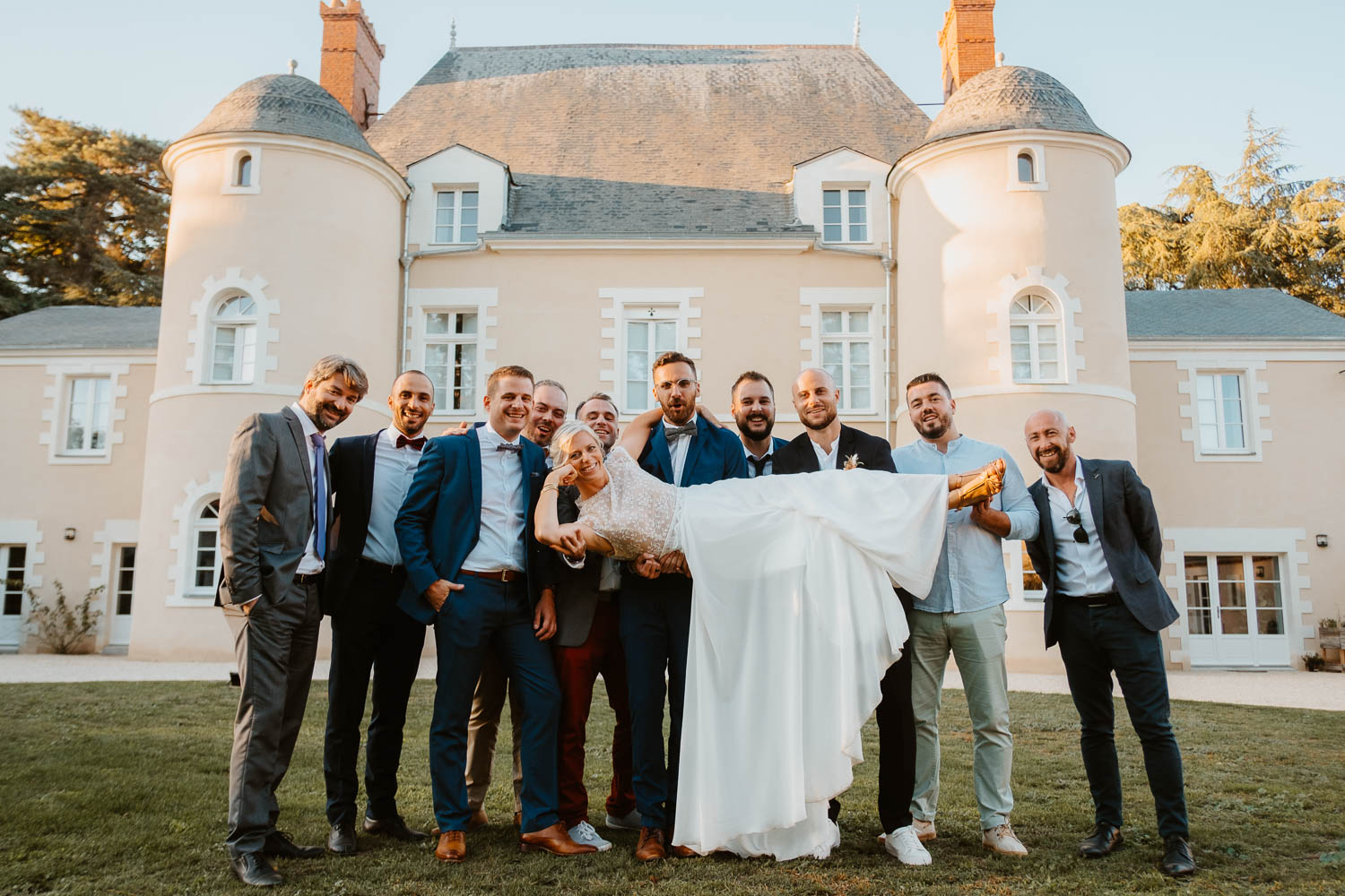 reportage photo groupe mariage— Domaine de la Mazure Chapelle Basse Mer