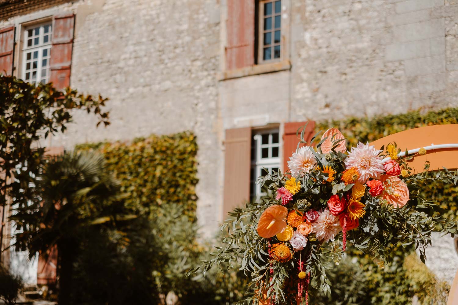 scénographie décoration cérémonie laïque— Château de Théon à Cozes