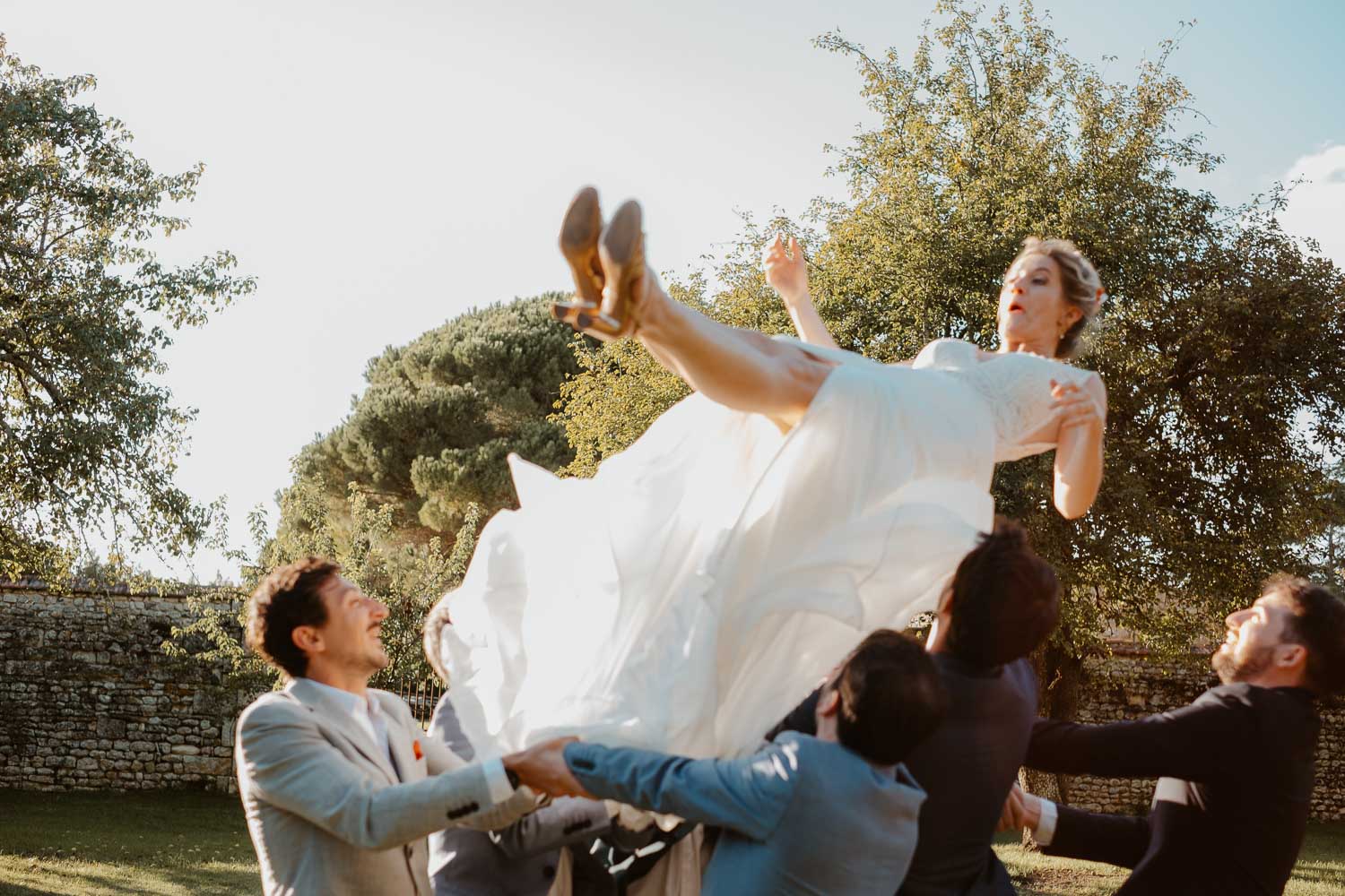 reportage photo groupe mariage— Château de Théon à Cozes