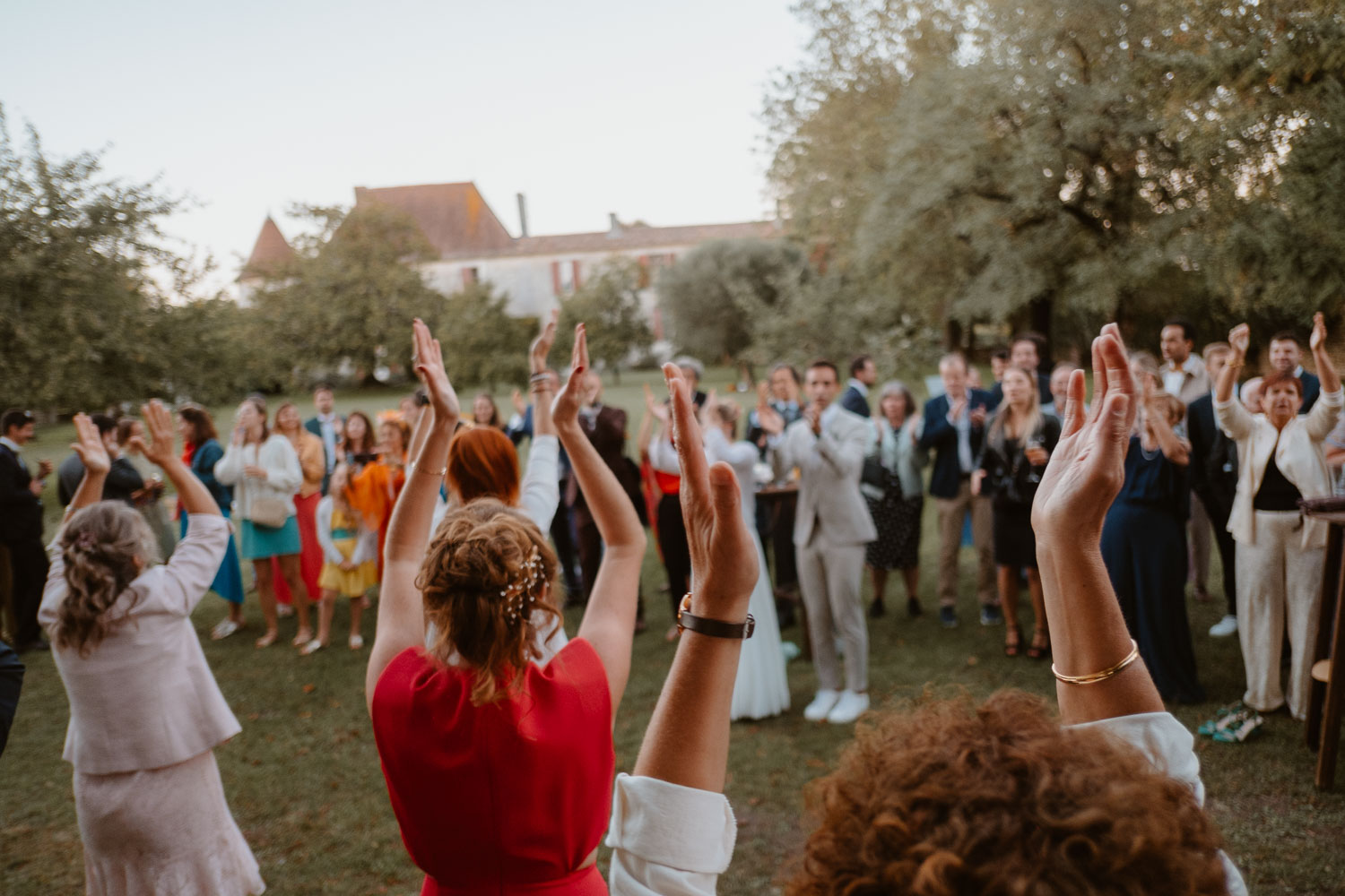 danse flash mob fun cocktail mariage — Château de Théon à Cozes