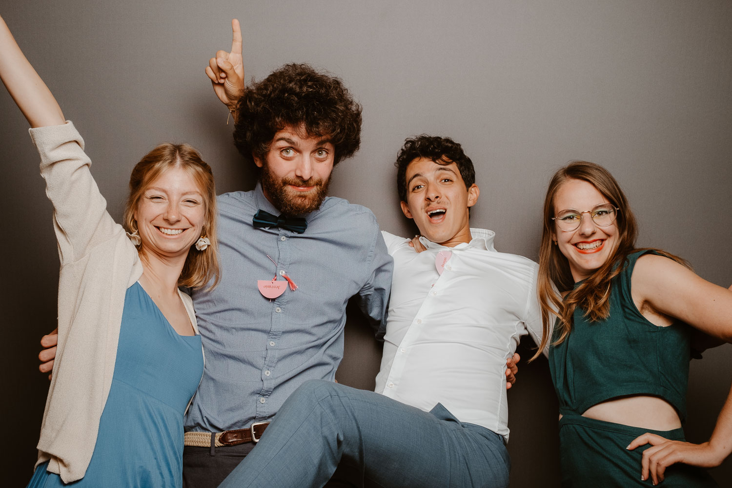 studio photo fun photomaton soirée mariage — Château de Théon à Cozes