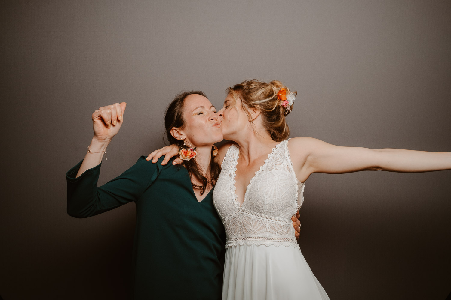 studio photo fun photomaton soirée mariage — Château de Théon à Cozes