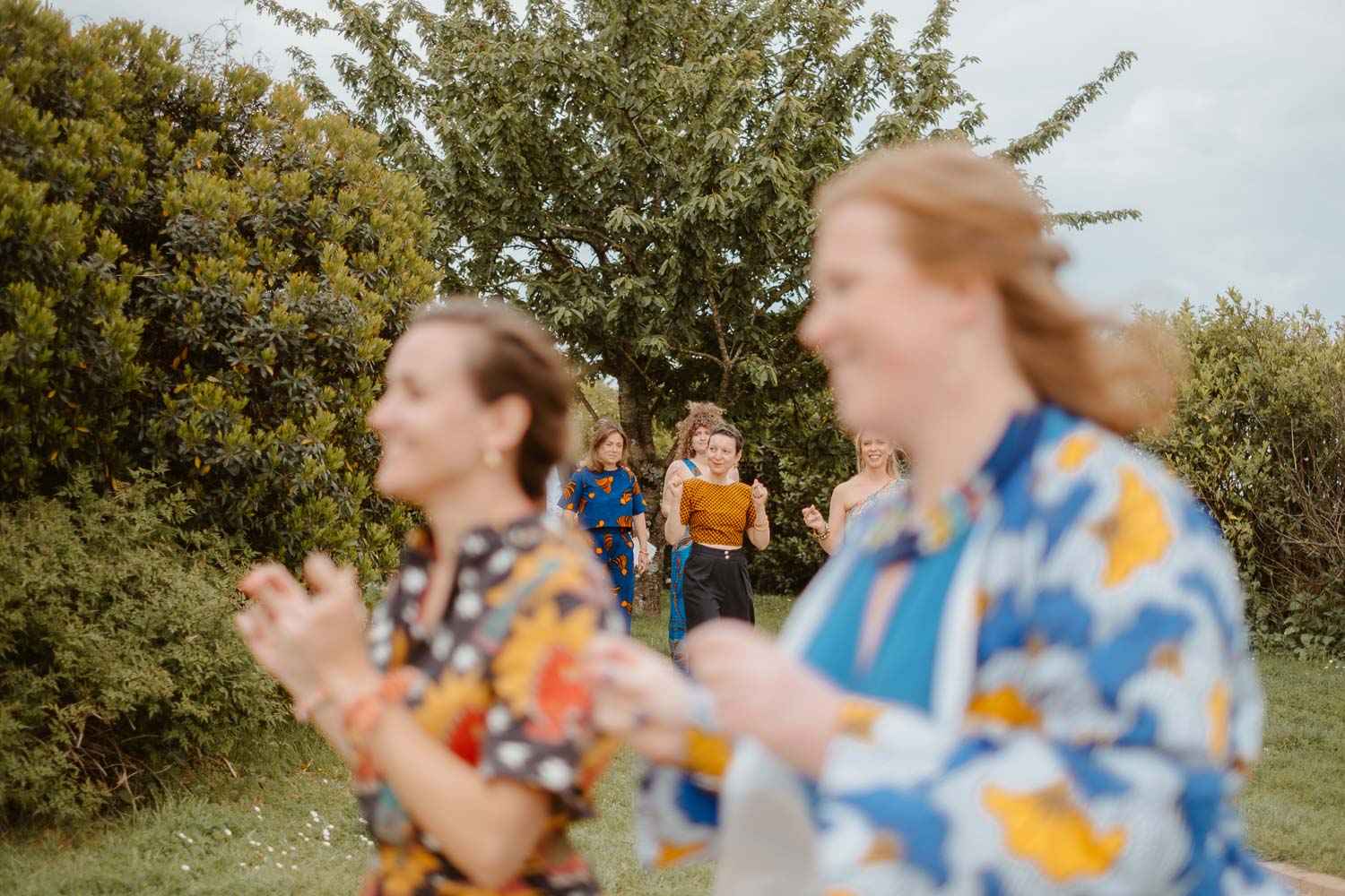 reportage photo mariage lifestyle cérémonie laïque — Domaine de la Moinardière à Le Bernard Vendée