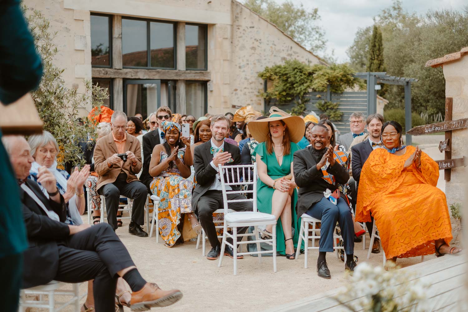 reportage photo mariage lifestyle cérémonie laïque — Domaine de la Moinardière à Le Bernard Vendée