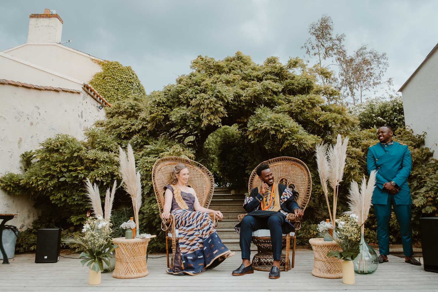 reportage photo mariage lifestyle cérémonie laïque — Domaine de la Moinardière à Le Bernard Vendée