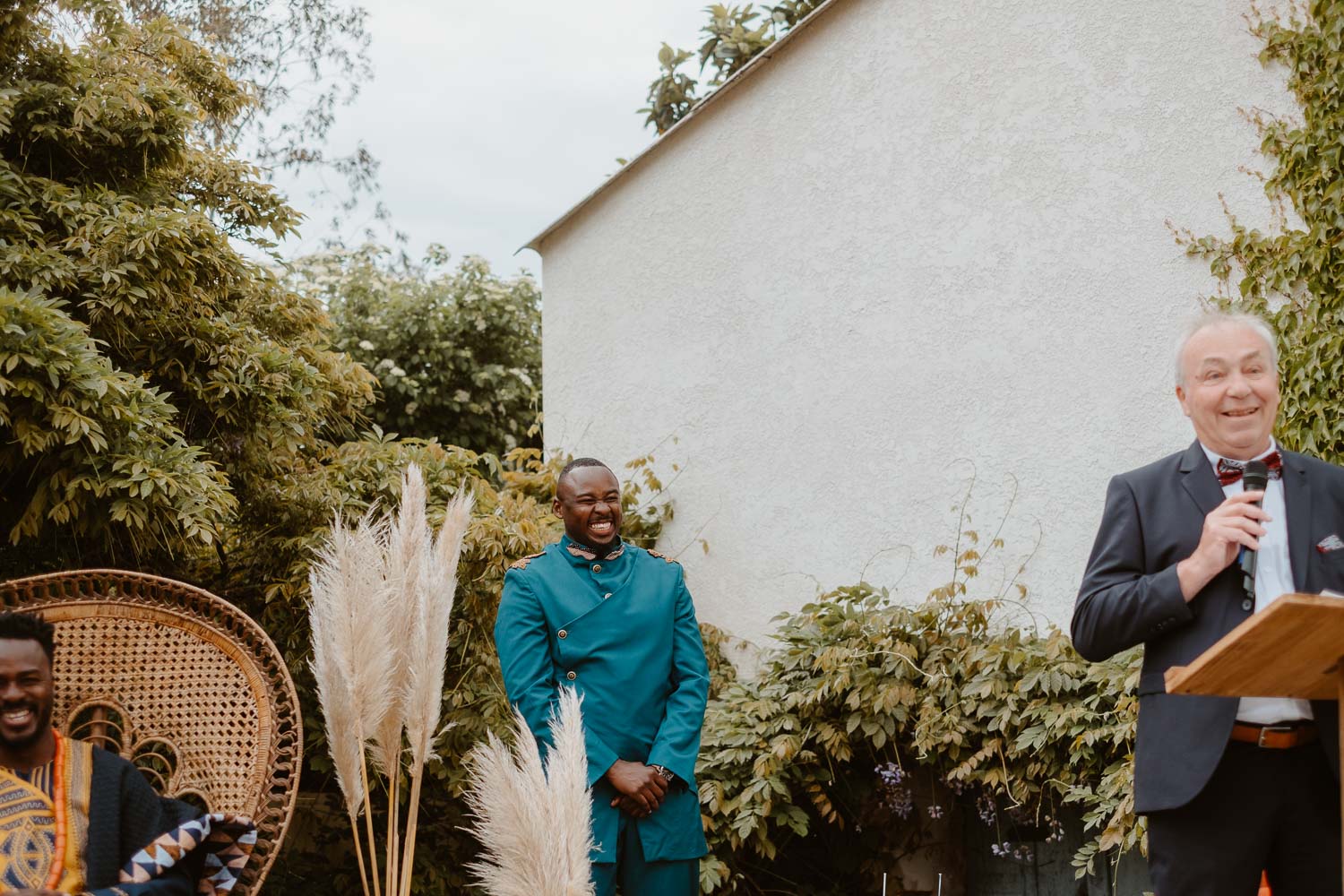 reportage photo mariage lifestyle cérémonie laïque — Domaine de la Moinardière à Le Bernard Vendée