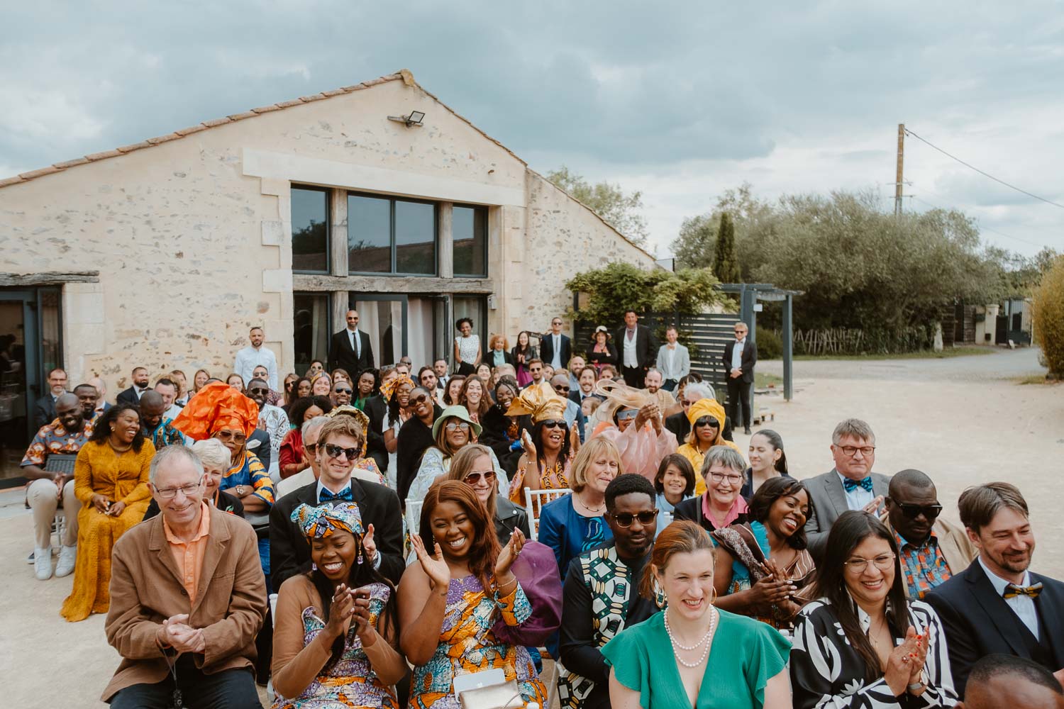 reportage photo mariage lifestyle cérémonie laïque — Domaine de la Moinardière à Le Bernard Vendée