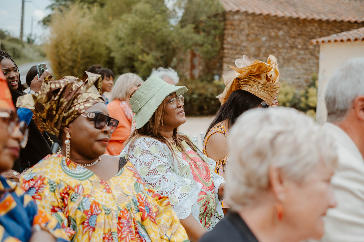 reportage photo mariage lifestyle cérémonie laïque — Domaine de la Moinardière à Le Bernard Vendée