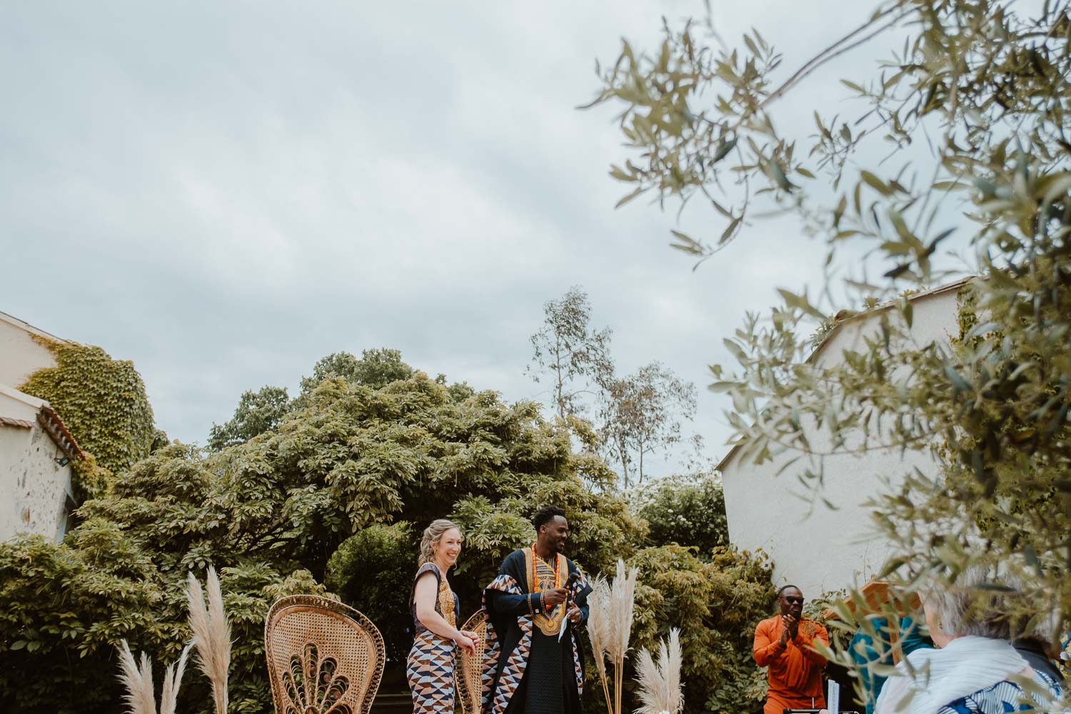 reportage photo mariage lifestyle cérémonie laïque — Domaine de la Moinardière à Le Bernard Vendée