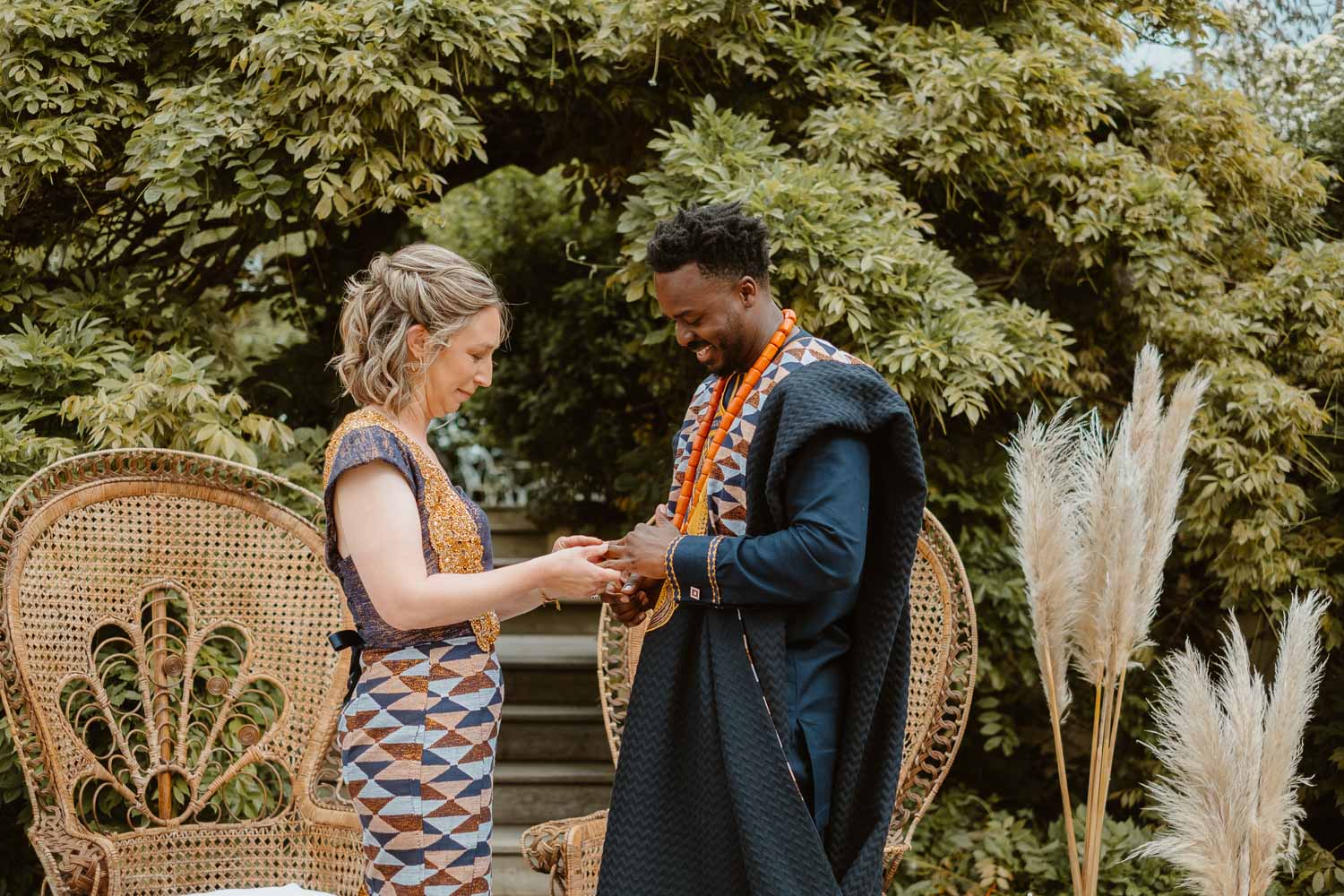 reportage photo mariage lifestyle cérémonie laïque — Domaine de la Moinardière à Le Bernard Vendée