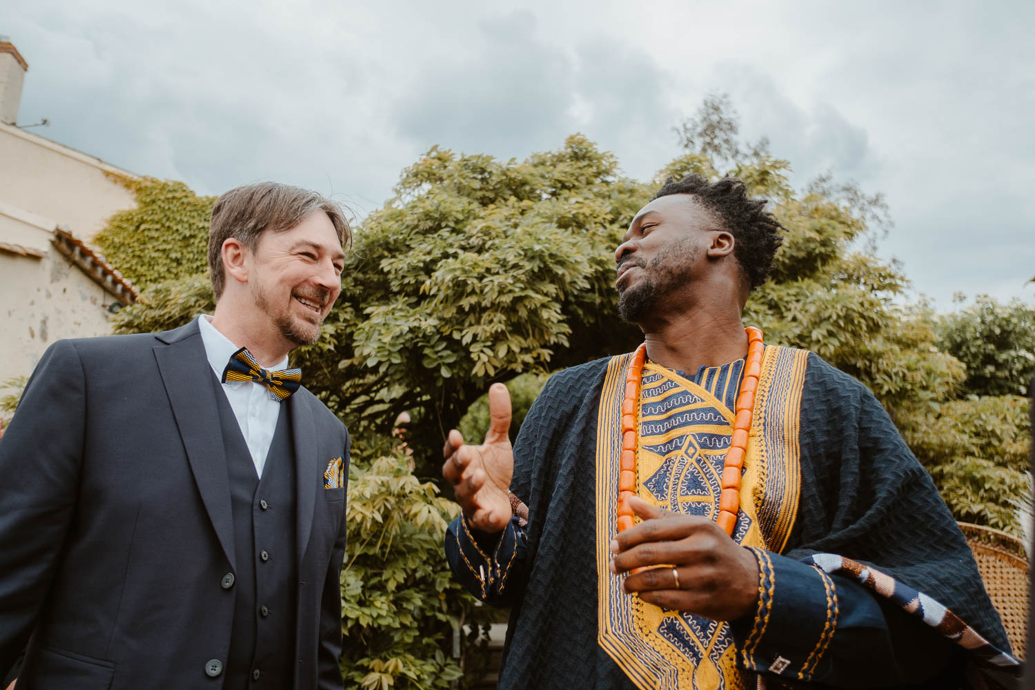reportage photo mariage lifestyle cérémonie laïque — Domaine de la Moinardière à Le Bernard Vendée