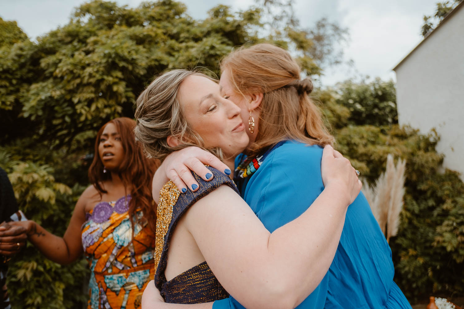 reportage photo mariage lifestyle cérémonie laïque — Domaine de la Moinardière à Le Bernard Vendée