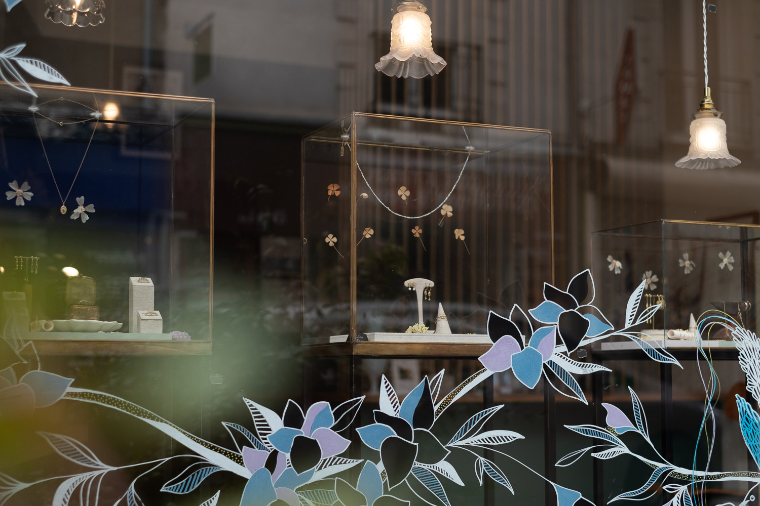 Séance photo portrait artisan créateur boutique atelier Helene Turbé Joaillère Bijoux à Nantes