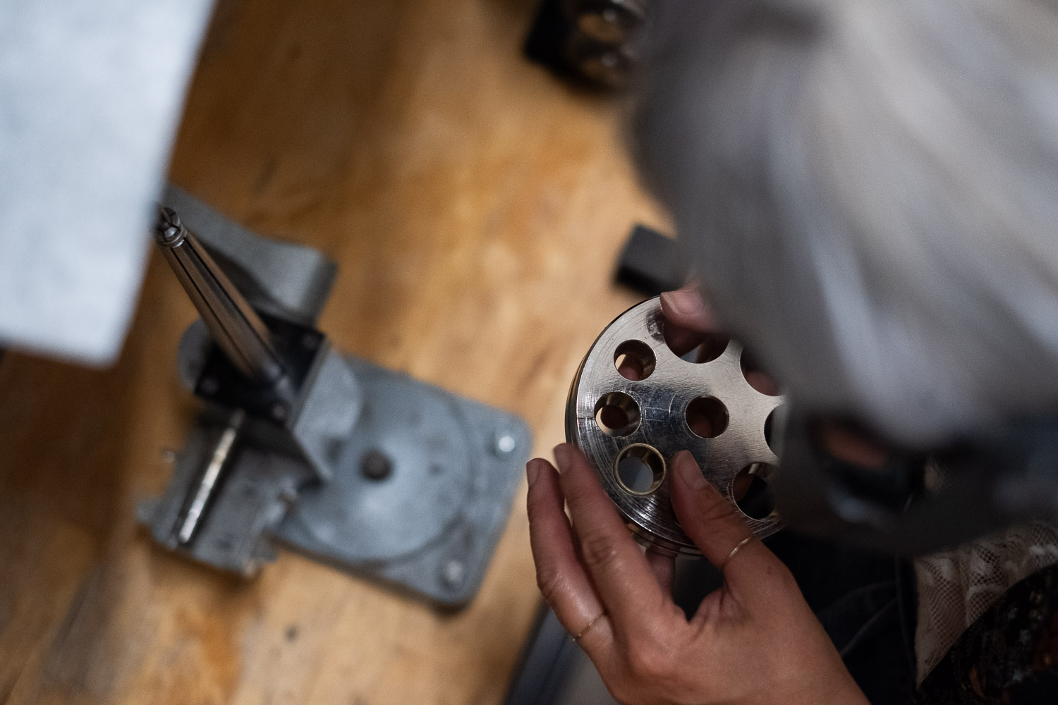 Séance photo portrait artisan créateur boutique atelier Helene Turbé Joaillère Bijoux à Nantes