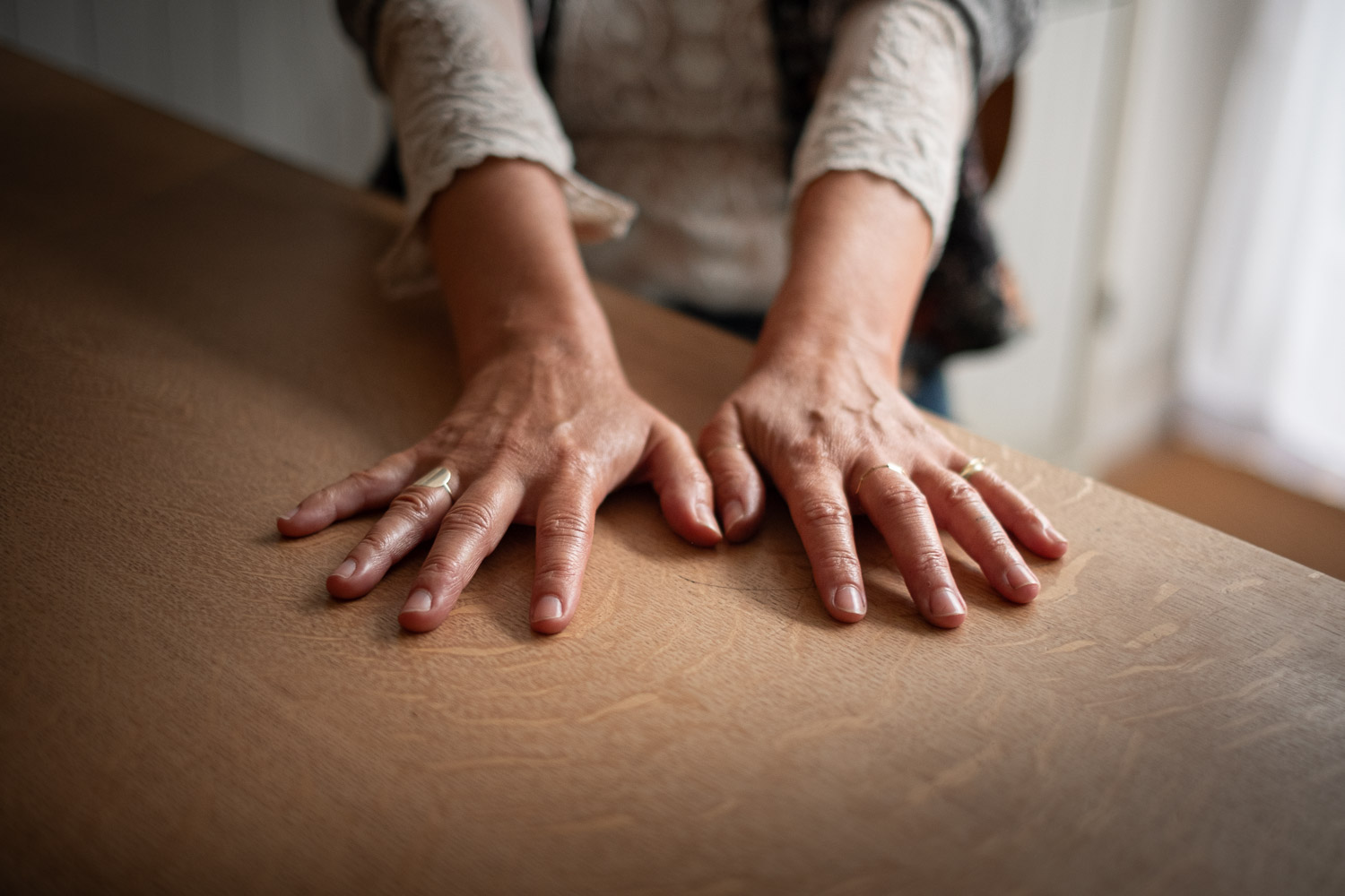 Séance photo portrait artisan créateur boutique atelier Helene Turbé Joaillère Bijoux à Nantes