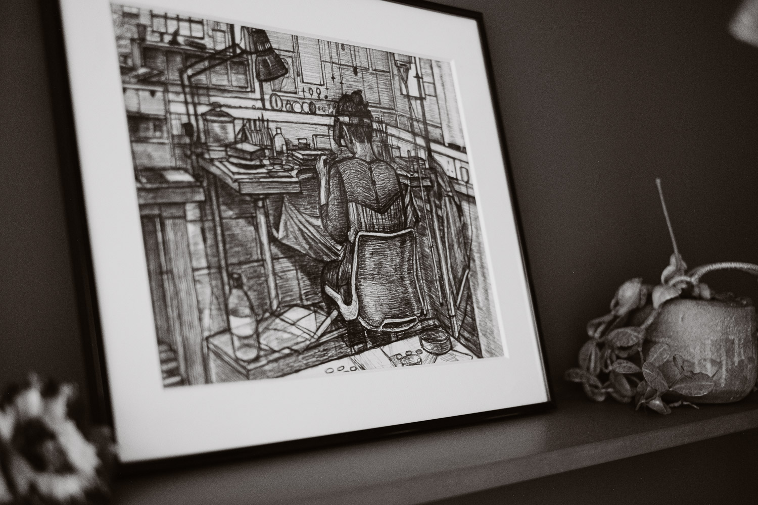 Séance N&B photo portrait artisan créateur boutique atelier Helene Turbé Joaillère Bijoux à Nantes