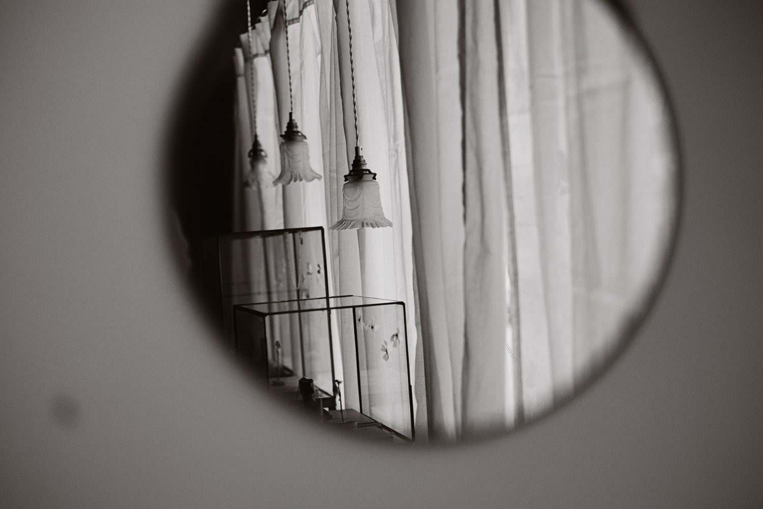 Séance N&B photo portrait artisan créateur boutique atelier Helene Turbé Joaillère Bijoux à Nantes