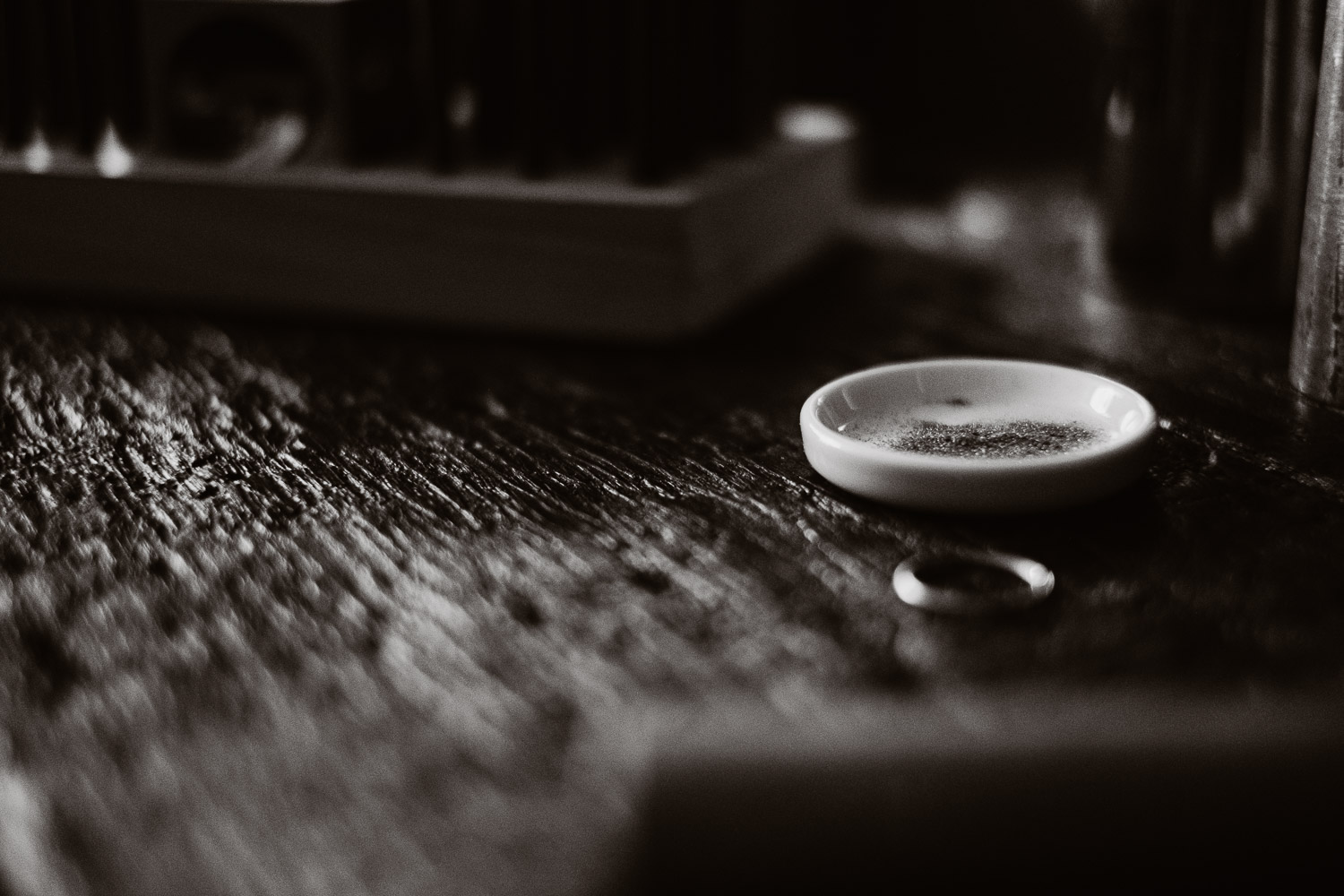 Séance N&B photo portrait artisan créateur boutique atelier Helene Turbé Joaillère Bijoux à Nantes