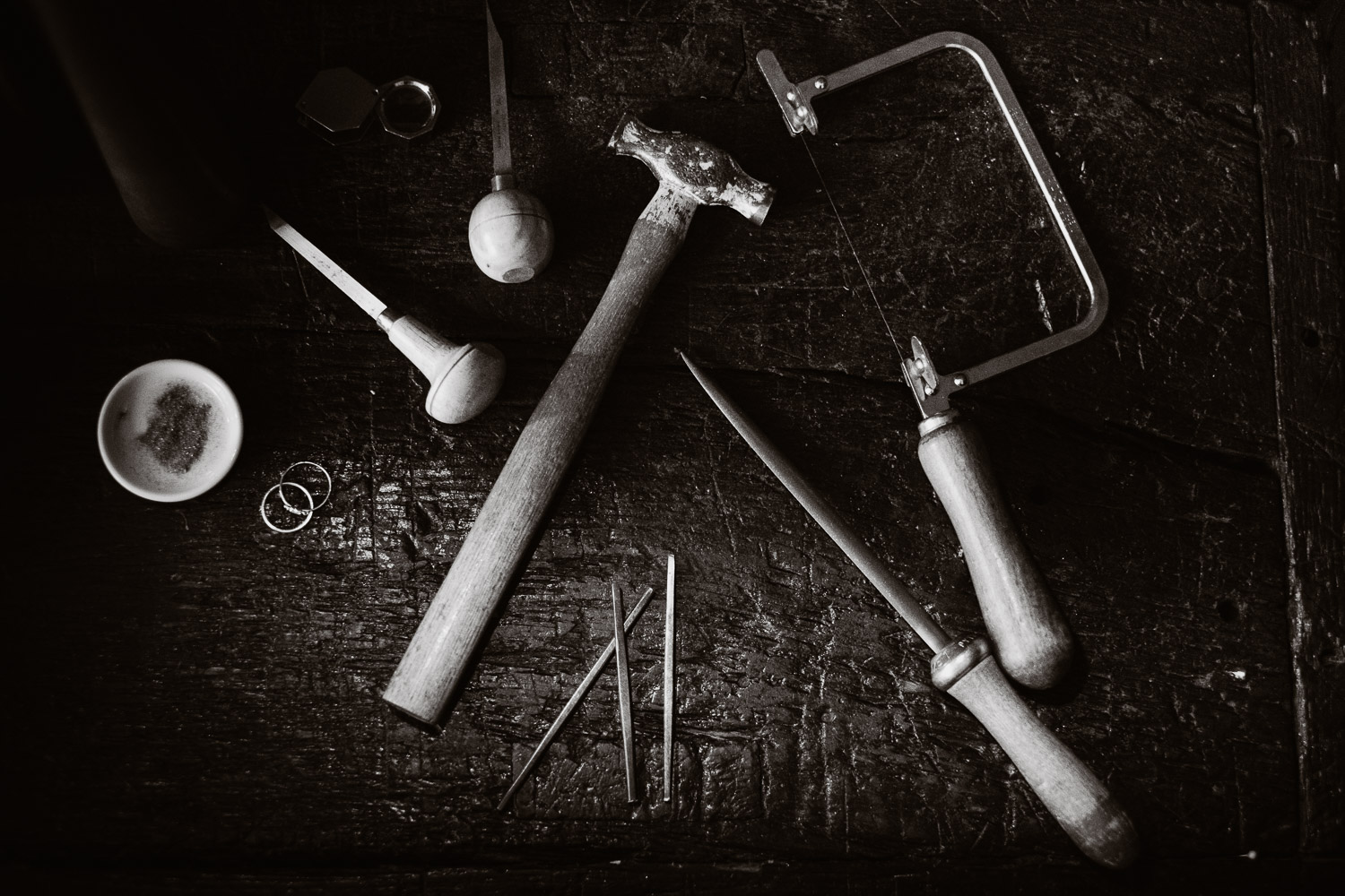 Séance N&B photo portrait artisan créateur boutique atelier Helene Turbé Joaillère Bijoux à Nantes