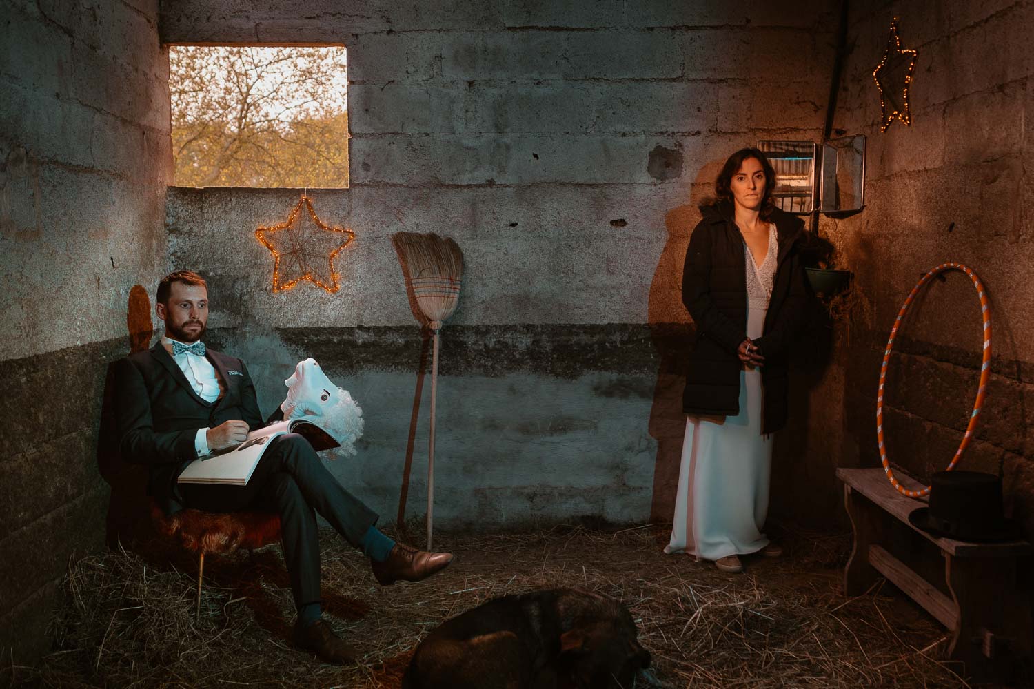 Séance photo de couple day after mise en scène thème onirique décalé en pays de la loire (44)