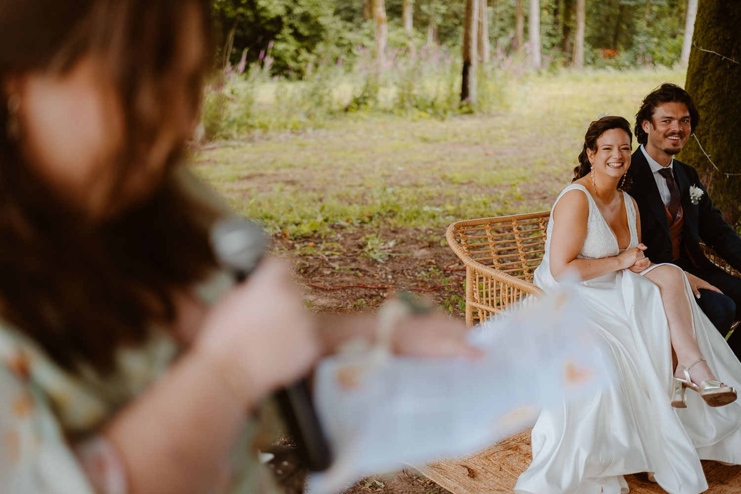 reportage photo mariage lifestyle cérémonie laïque — Château de la Forêt au Cellier