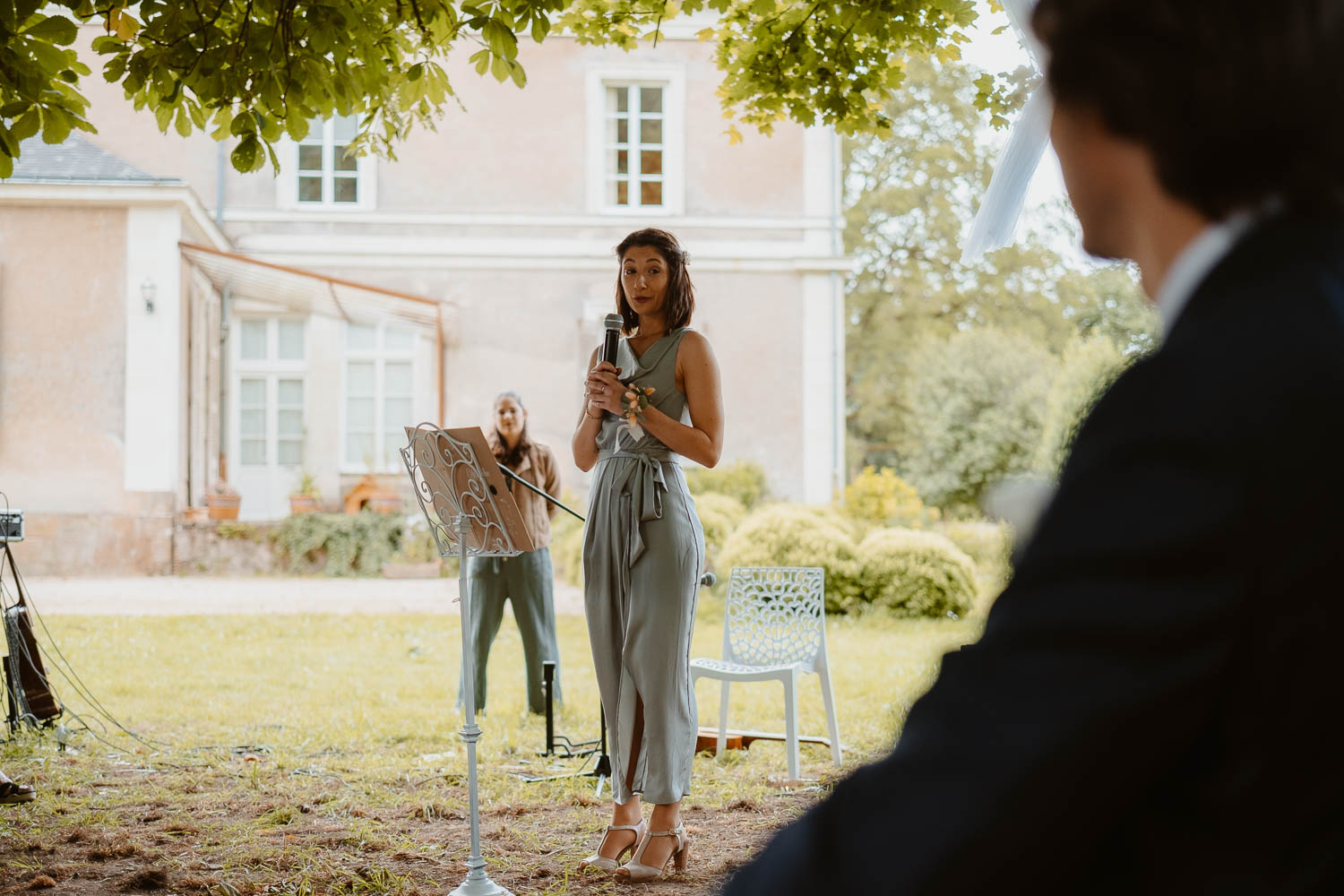 reportage photo mariage lifestyle cérémonie laïque — Château de la Forêt au Cellier