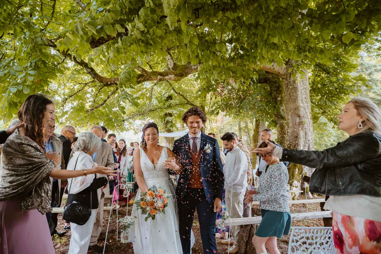 reportage photo mariage lifestyle cérémonie laïque — Château de la Forêt au Cellier