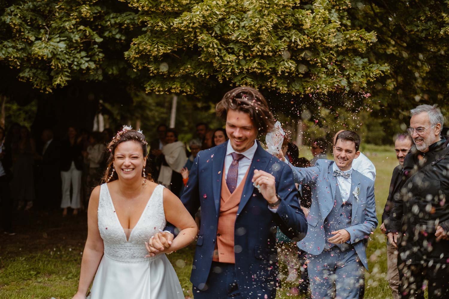 reportage photo mariage lifestyle cérémonie laïque — Château de la Forêt au Cellier