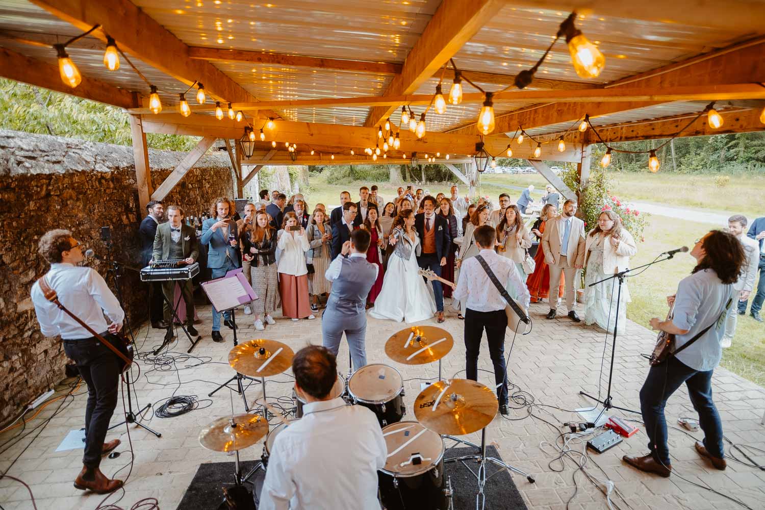 groupe musique rock & potes cocktail mariage — Château de la Forêt au Cellier