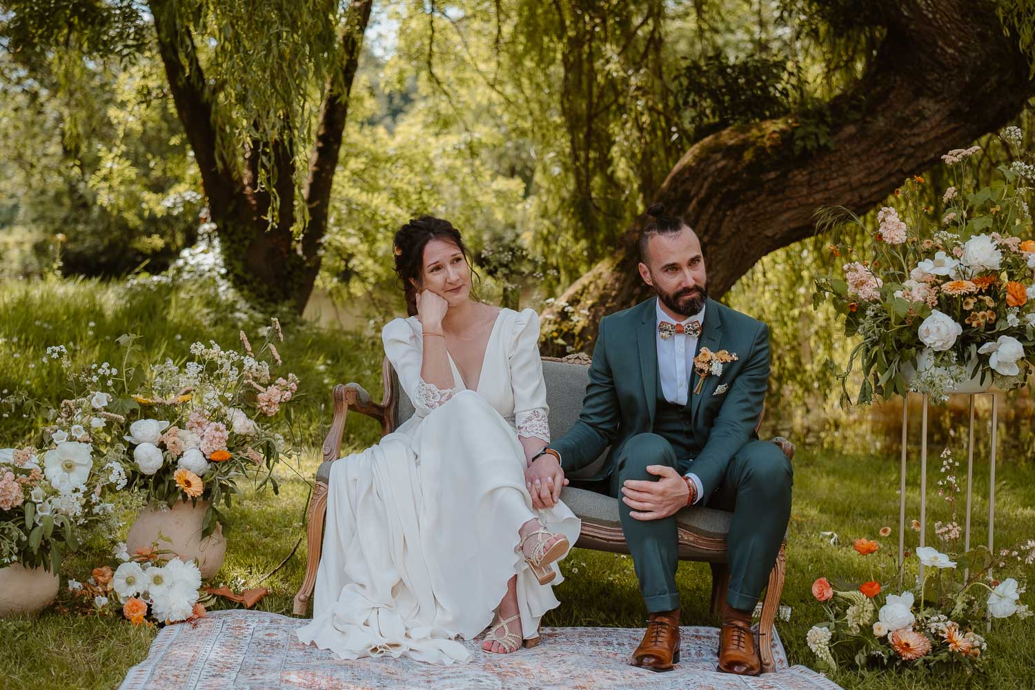 reportage photo mariage lifestyle cérémonie laïque — Château du Coing à Saint Fiacre sur Maine